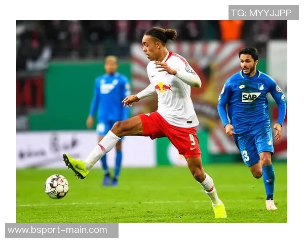 德甲激战：本菲卡逆转里昂全场沸腾精彩集锦回顾