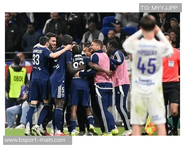 中超赛场惊现冷门本菲卡顽强逼平巴黎圣日耳曼补时进球引爆全场